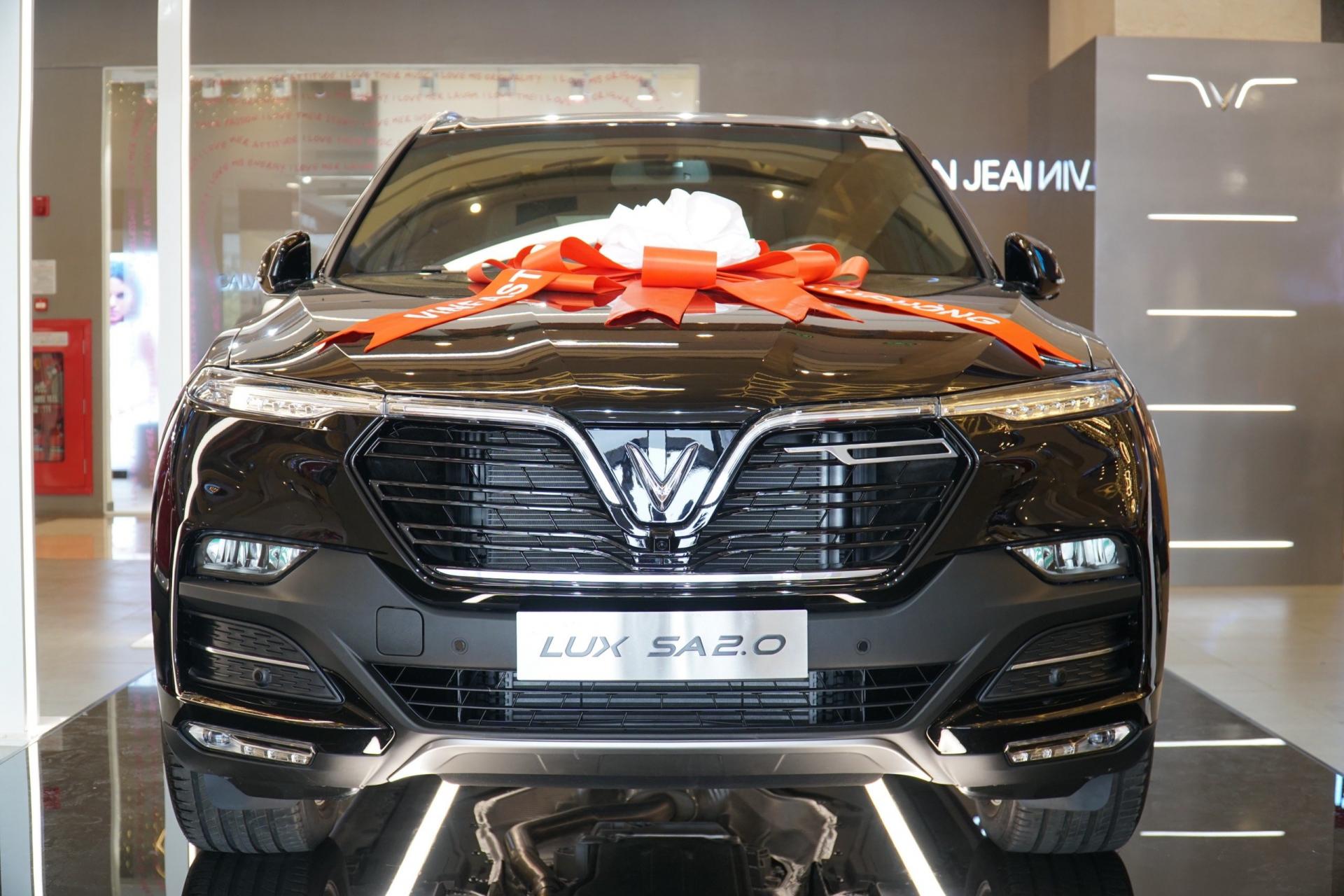 VINFAST LUX SA2.0
